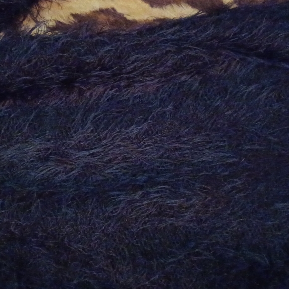 Eyelash fuzzy sweater S/M - Picture 2 of 4